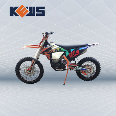 NC300S Motorlu ve FCR Karbüratörlü Yüksek Güçlü K20 Modeli Dört Zamanlı Motokros