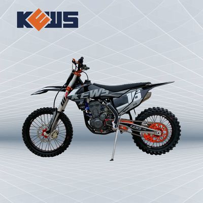 Siyah 250CC Enduro Motosikletler K16 Modeli Benelli Çift Kam Motorlu 120KM/H