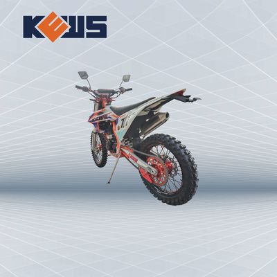 Tam Set Euro 4 Motosikletler Yolda Kews Motosikletler K20 Model Nc300s Motorunda Yakıt Enjeksiyonu