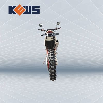 Tam Set Euro 4 Motosikletler Yolda Kews Motosikletler K20 Model Nc300s Motorunda Yakıt Enjeksiyonu