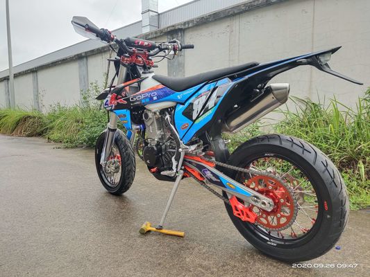 Dört Zamanlı Su Soğutmalı Motor NC450 Süper Motard Motosikletler Supermoto Bisikletler