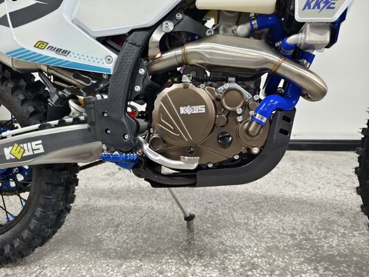 KEWS K27-YBS300 300 cc Sıvı soğutmalı Enduro Motosikleti Ekstrem off-road performansı için ayarlanabilir süspansiyonla