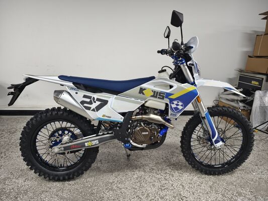 KEWS K27-YBS300 300 cc Sıvı soğutmalı Enduro Motosikleti Ekstrem off-road performansı için ayarlanabilir süspansiyonla