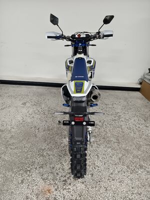 KEWS K27-YBS300 300 cc Sıvı soğutmalı Enduro Motosikleti Ekstrem off-road performansı için ayarlanabilir süspansiyonla