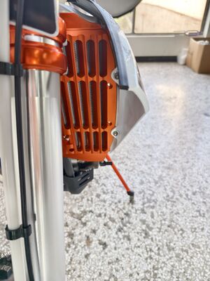 KEWS k23 R-edition 4 Stroke Enduro Motorcycle with 21.0 kW Power Output 25.0 N*m Max Torque and 140 km/h Top Speed