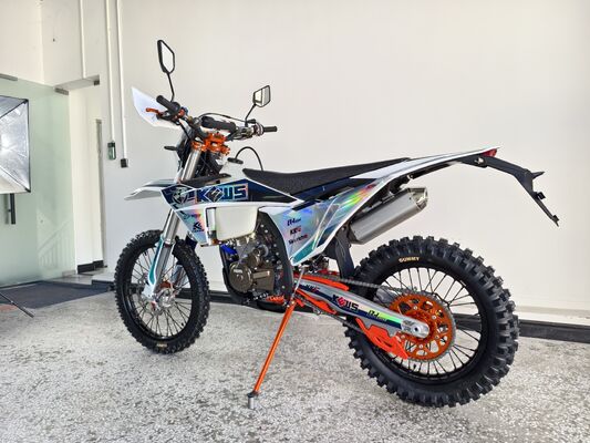 KEWS k23 R-edition 4 Stroke Enduro Motorcycle with 21.0 kW Power Output 25.0 N*m Max Torque and 140 km/h Top Speed